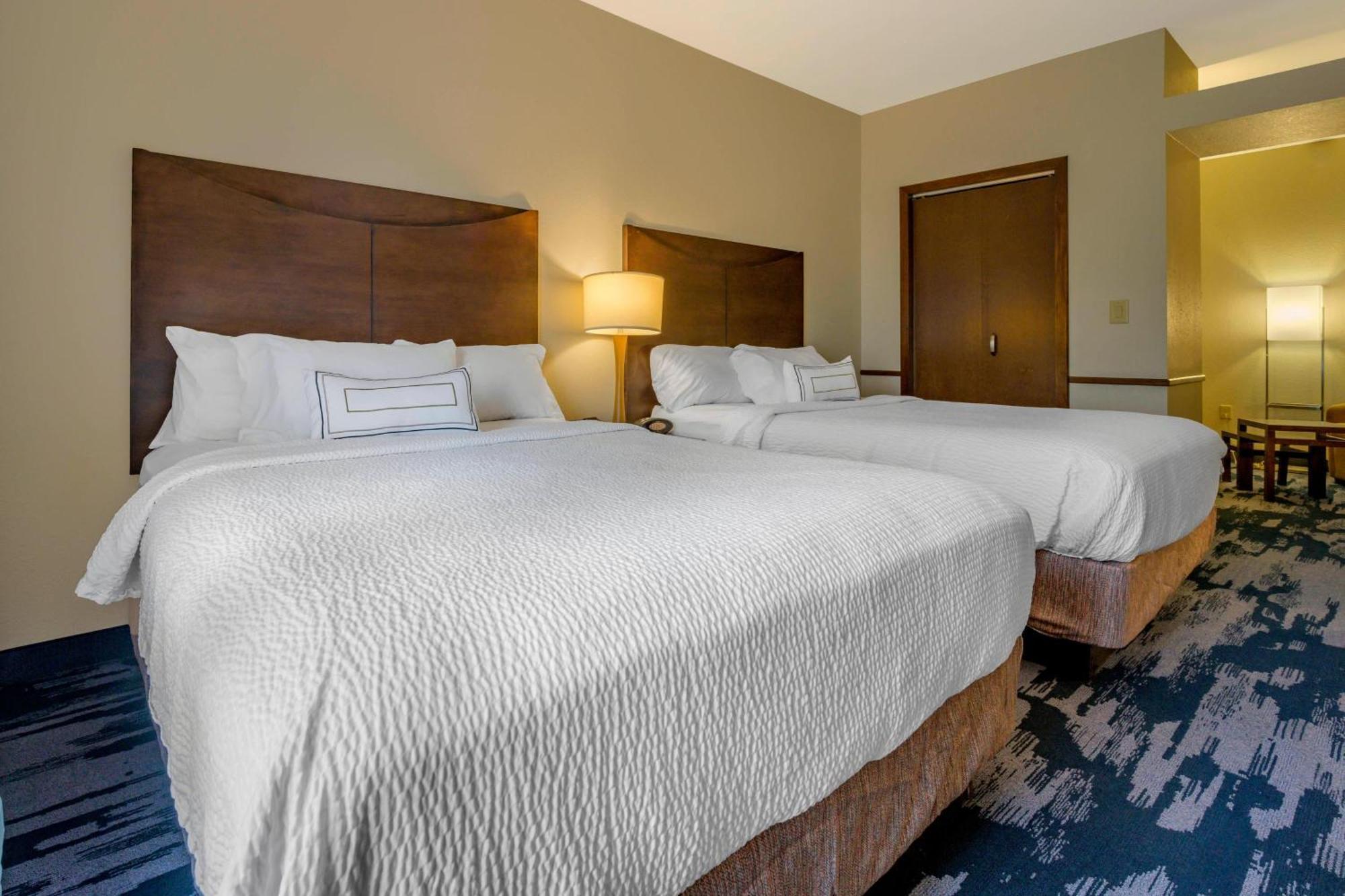 Fairfield Inn & Suites By Marriott Slippery Rock Екстер'єр фото