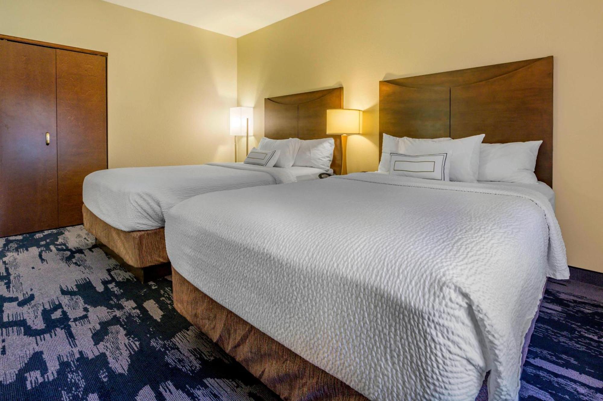 Fairfield Inn & Suites By Marriott Slippery Rock Екстер'єр фото