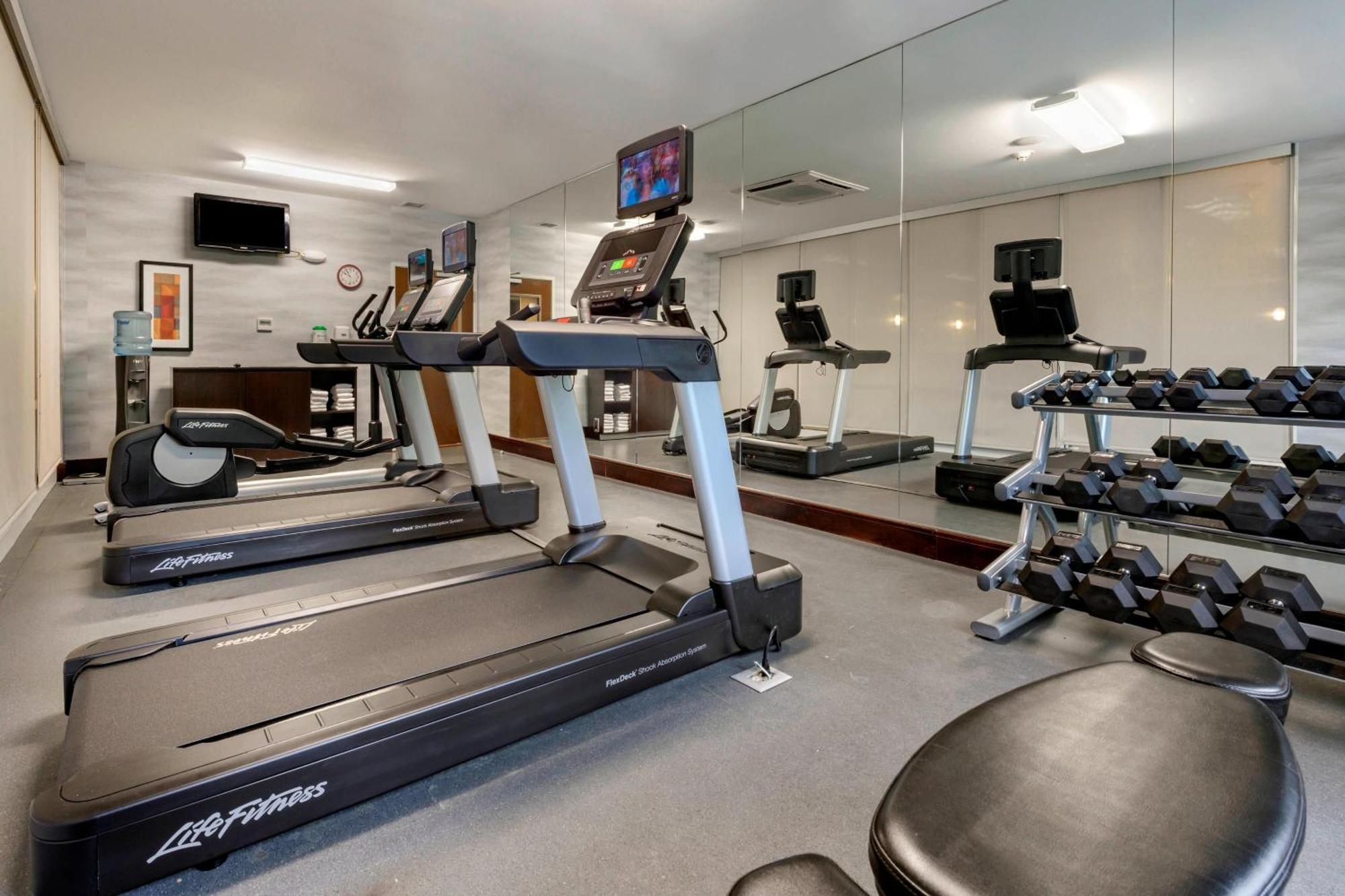 Fairfield Inn & Suites By Marriott Slippery Rock Екстер'єр фото