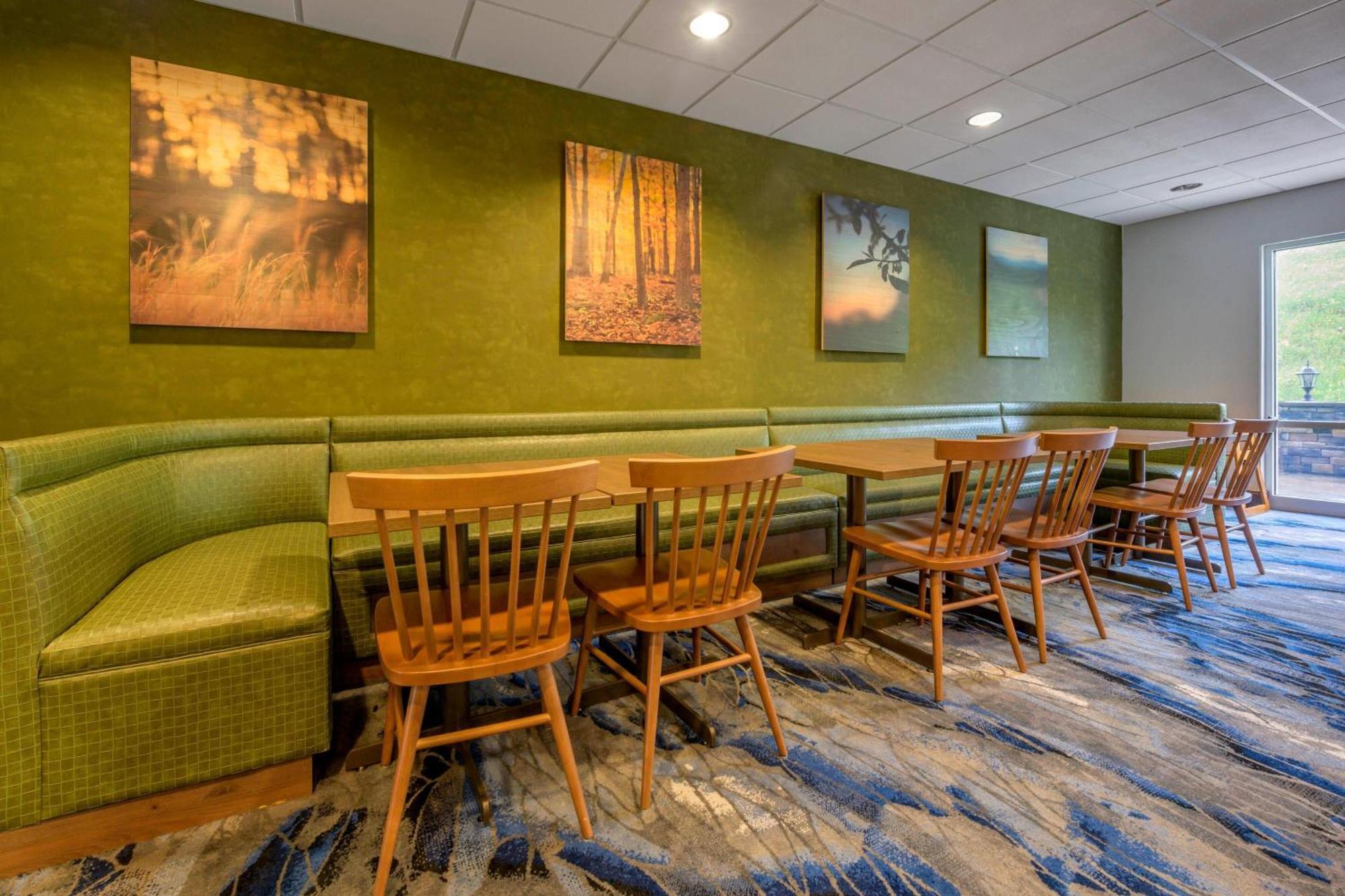 Fairfield Inn & Suites By Marriott Slippery Rock Екстер'єр фото