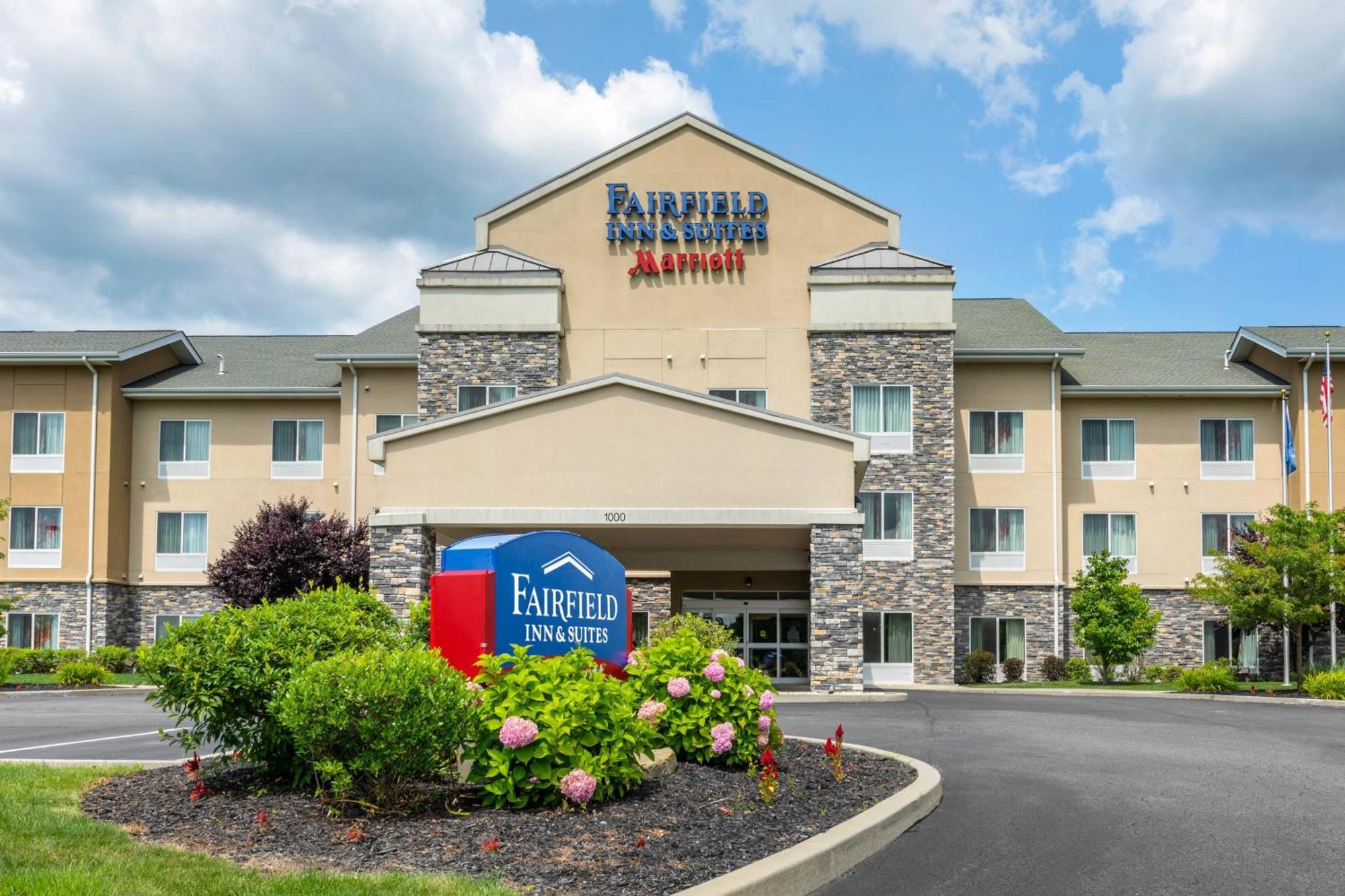 Fairfield Inn & Suites By Marriott Slippery Rock Екстер'єр фото